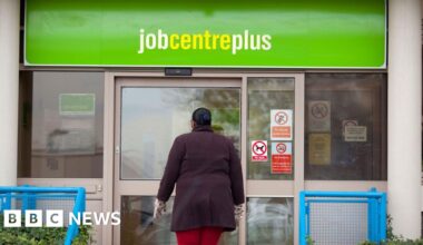 Stretched job centre staff struggling to get disabled people into work