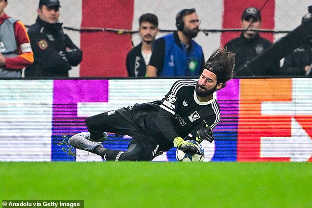 Alisson went down and was forced off during Liverpool's defeat in Istanbul on Wednesday