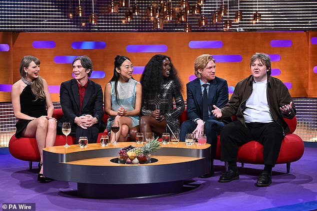 She was pictured on the crowded couch alongside Cillian Murphy, Greta Lee, Jodie Turner-Smith, Domhnall Gleeson and Lewis Capaldi