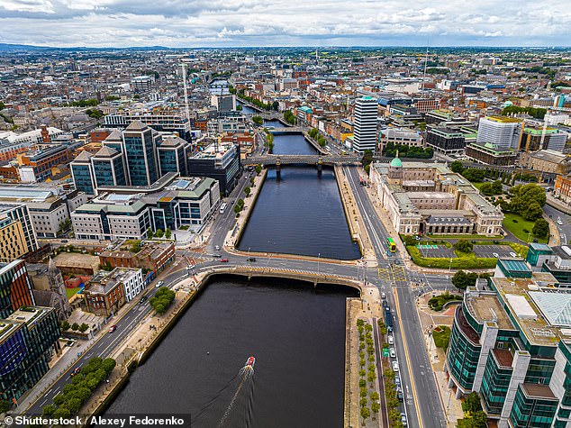 The expert also urges visitors to use the River Liffey to their advantage, as the water divides the North and South of the city in into two