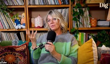 Zoe Ball has revealed Prince William wrote her 'the most beautiful' letter when her mother Julia was ill