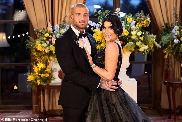 But this week fitness fanatic Joe started to get cold feet and shared some worries with his co-stars, on top of navigating losing his granddad in a new relationship