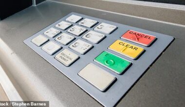 Pension tax-free cash: Experts advise against putting it in no or low interest accounts