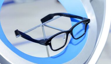 Alibaba prices AI glasses at $660 and launches ChatGPT rival