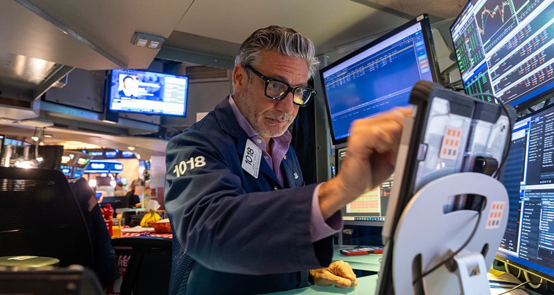 Stock market today: Live updates