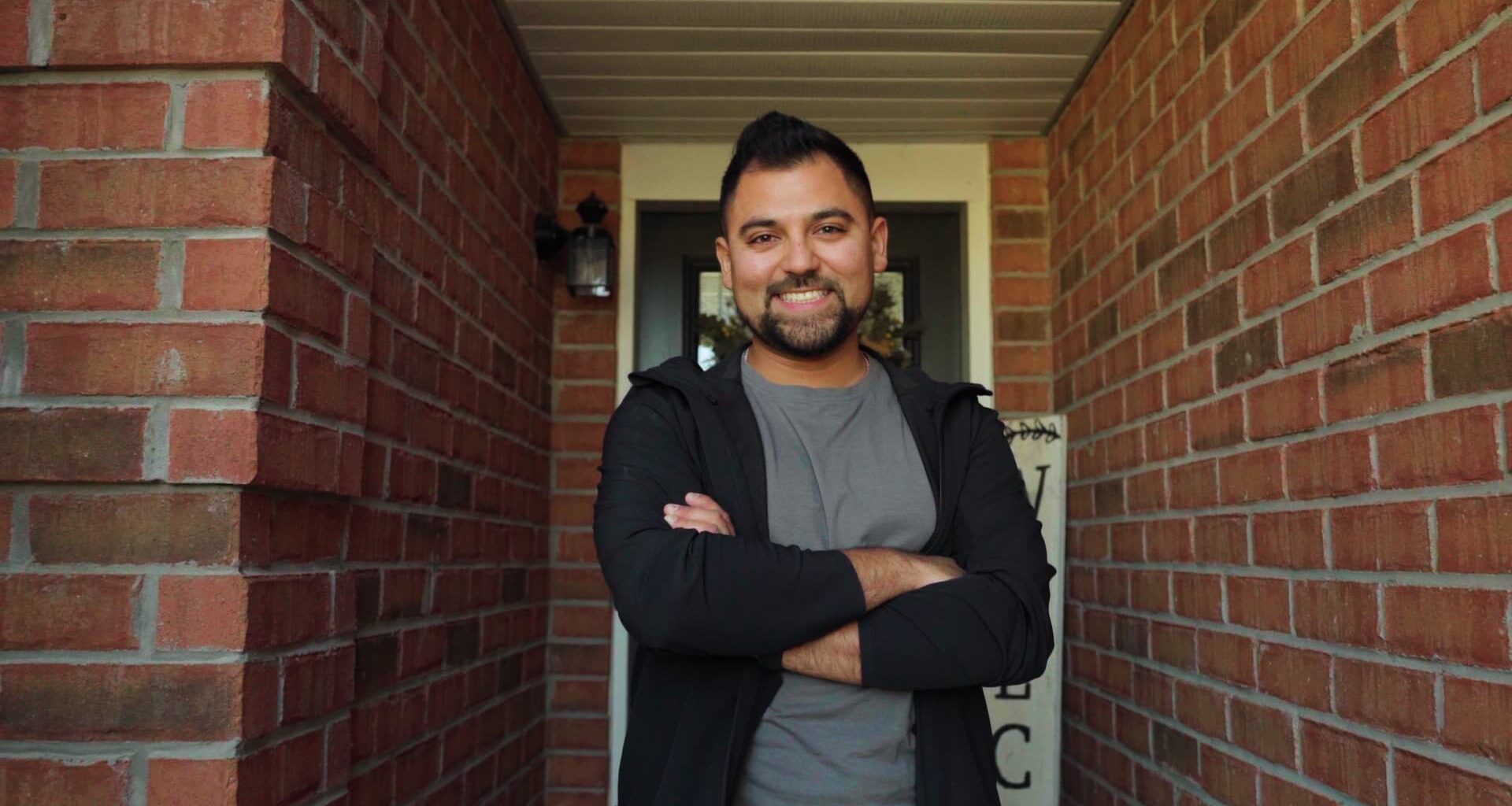 28-year-old and his wife are worth $1M without holding six-figure jobs