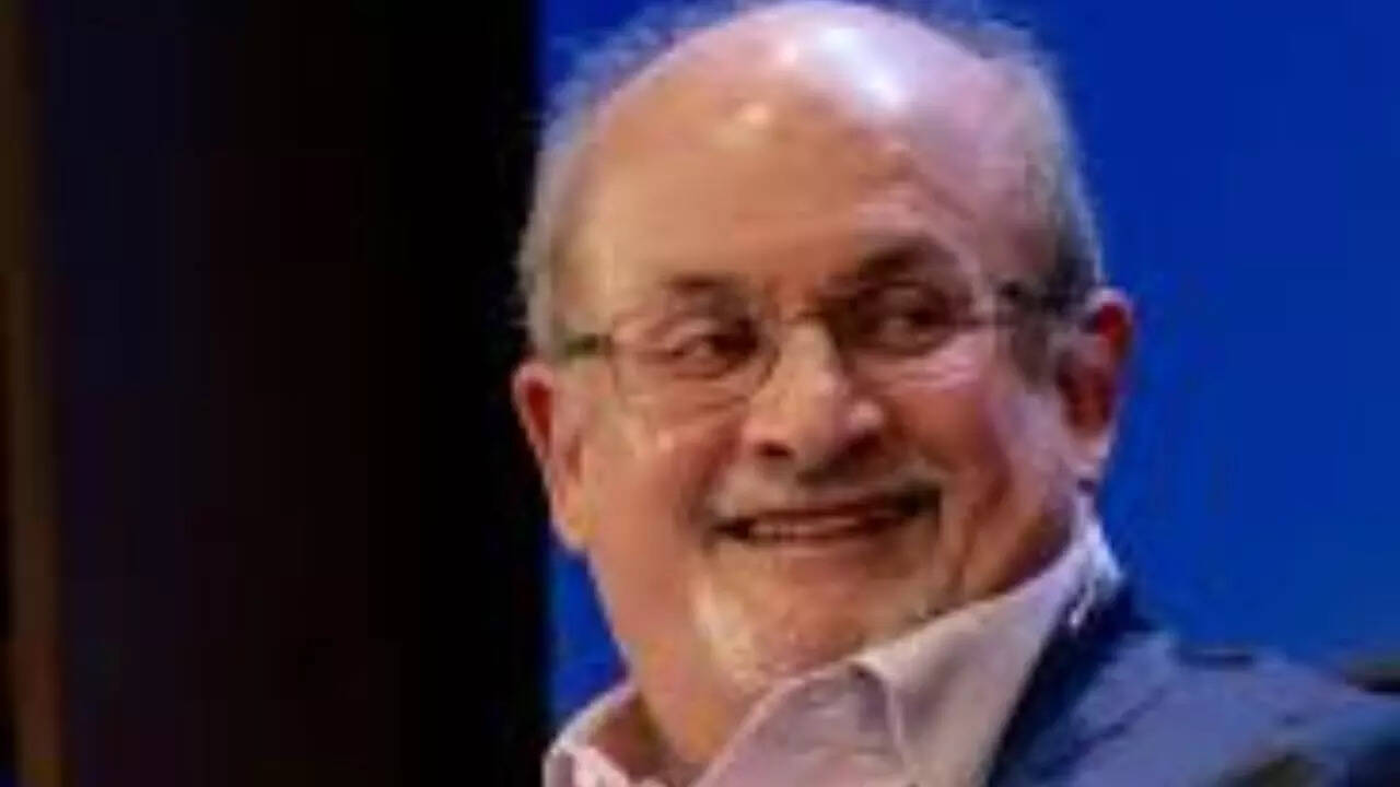 8 deep and thought-provoking quotes by Salman Rushdie