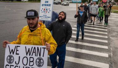 'Business Continues to Be Severely Depressed': New Reports Paint Dark Picture of Trump Economy