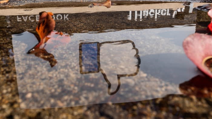 Enshittification by Cory Doctorow — a manifesto for fixing the internet