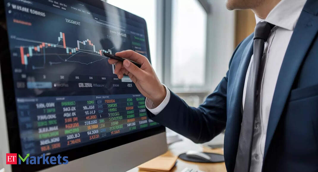 Double Dip - Double Dip: 14 Nifty500 stocks slide in both quarters of FY26, slip up to 45%