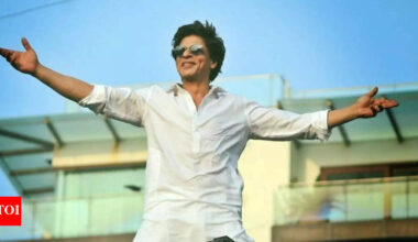 ‘I was shocked’: When Shah Rukh Khan recalled how a fan sneaked into ‘Mannat’ to swim in his pool | Hindi Movie News