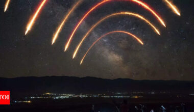 Elon Musk’s Starlink satellites are falling like fireballs, raising concern among experts |