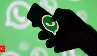 WhatsApp may soon allow users to link Facebook profiles to their accounts