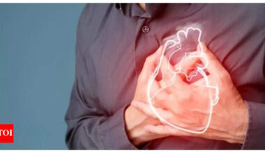 US Cardiologist says THIS is the most powerful tool to cut heart disease risk in half!