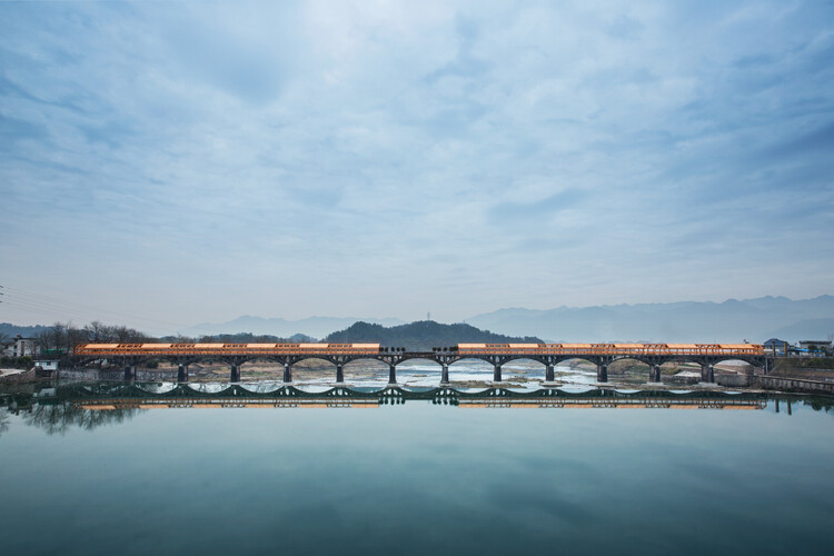 Xu Tiantian Receives the 2026 Charlotte Perriand Award - Image 5 of 21
