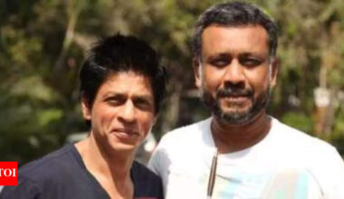 'I made a film with Shah Rukh Khan and it was a flop': Anubhav Sinha says Ra.One's failure broke him emotionally | Hindi Movie News