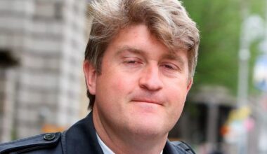 Highest side-earning MEP justifies working as barrister as secondary incomes of European politicians revealed