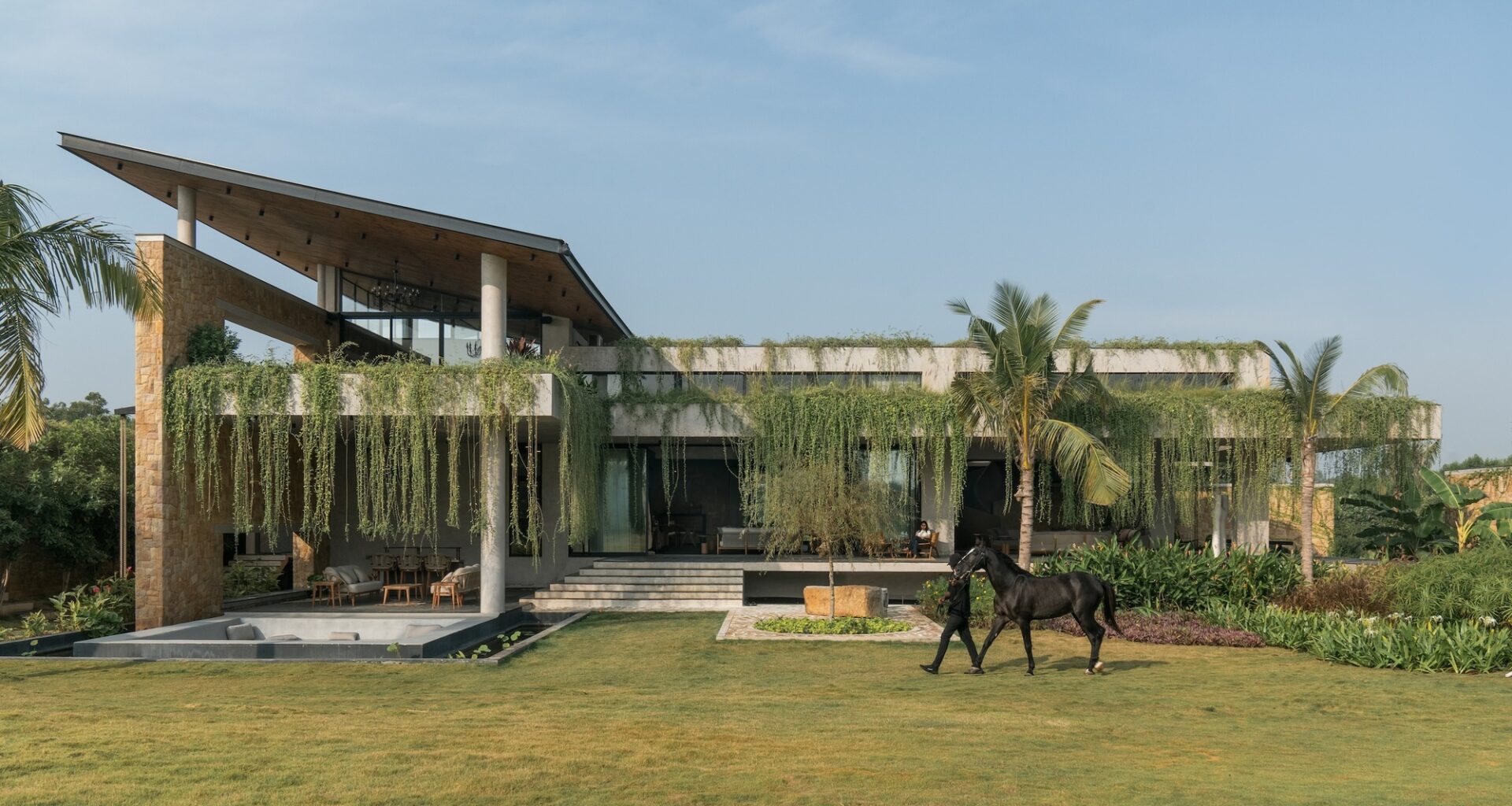 Antriya House / 23 Degrees Design Shift