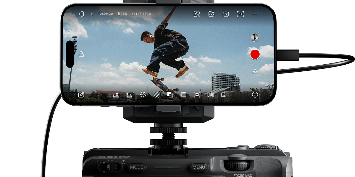 Did Hollyland Just Kill Traditional Camera Monitors With Its New Vcore Smartphone System?