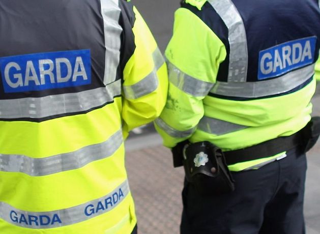 Carlow home evacuated following discovery of ‘viable’ pipe bomb as two men arrested