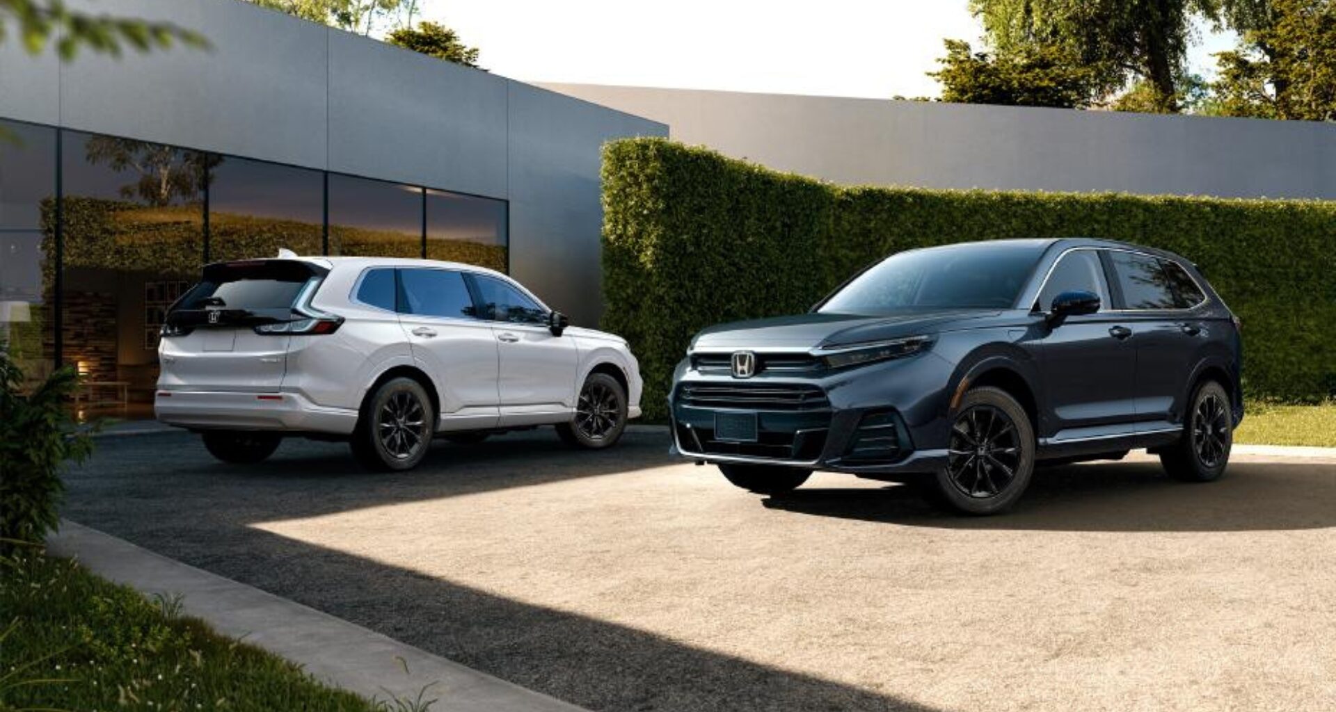 2025 honda crv and another in a driveway