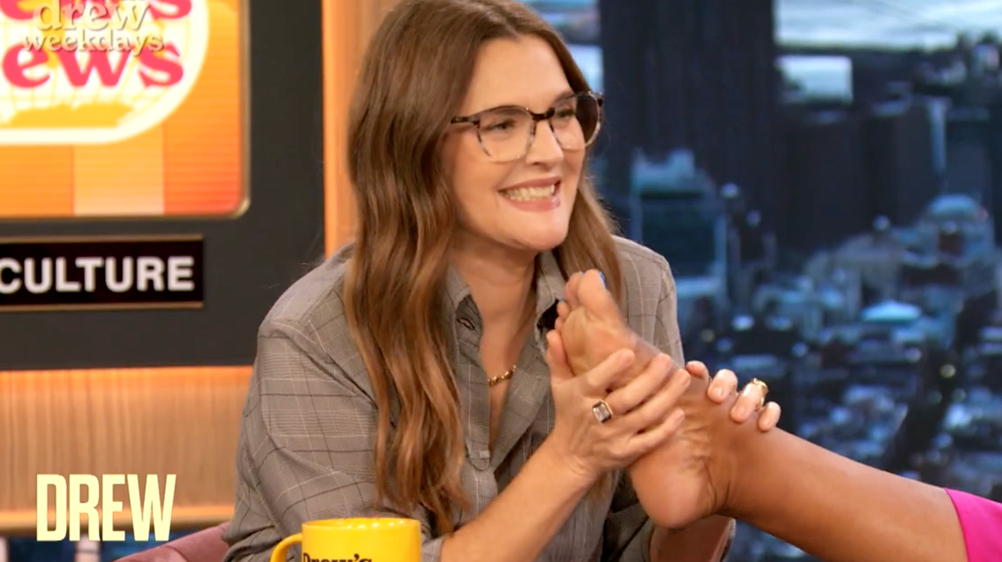 Drew Barrymore Smells Co-Hosts Feet Live