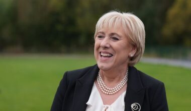 Senan Molony: ‘President for All’ image is chucked out the window as Heather Humphreys makes desperate pivot