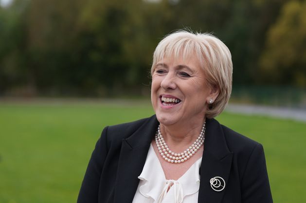 Senan Molony: ‘President for All’ image is chucked out the window as Heather Humphreys makes desperate pivot