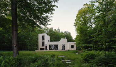 Waterhouse Residence / o y a m a + Julia Manaças Architecte