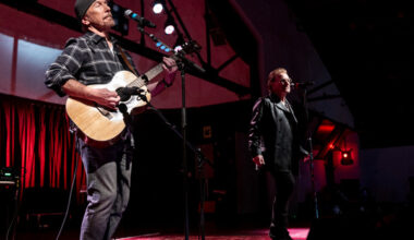 U2 > News > 'Aligned for decades…' Receiving the 2025 Woody Guthrie Prize