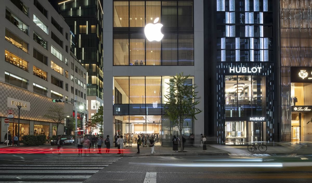 Foster + Partners completes redesigned Apple Ginza Store in Japan | News