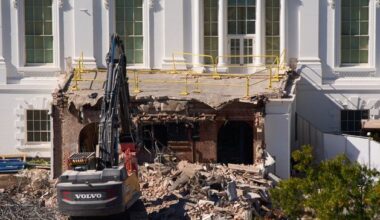 White House East Wing demolished as Trump proceeds with ballroom construction