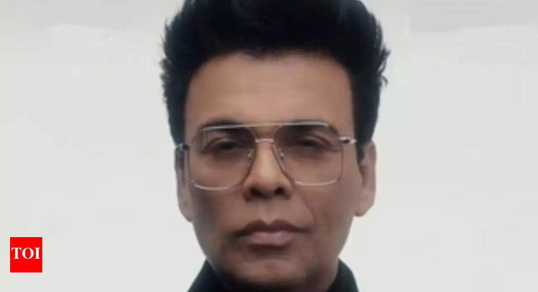 'You are well-compensated': Karan Johar jokes about Manish Malhotra’s ‘price tags’ | Hindi Movie News