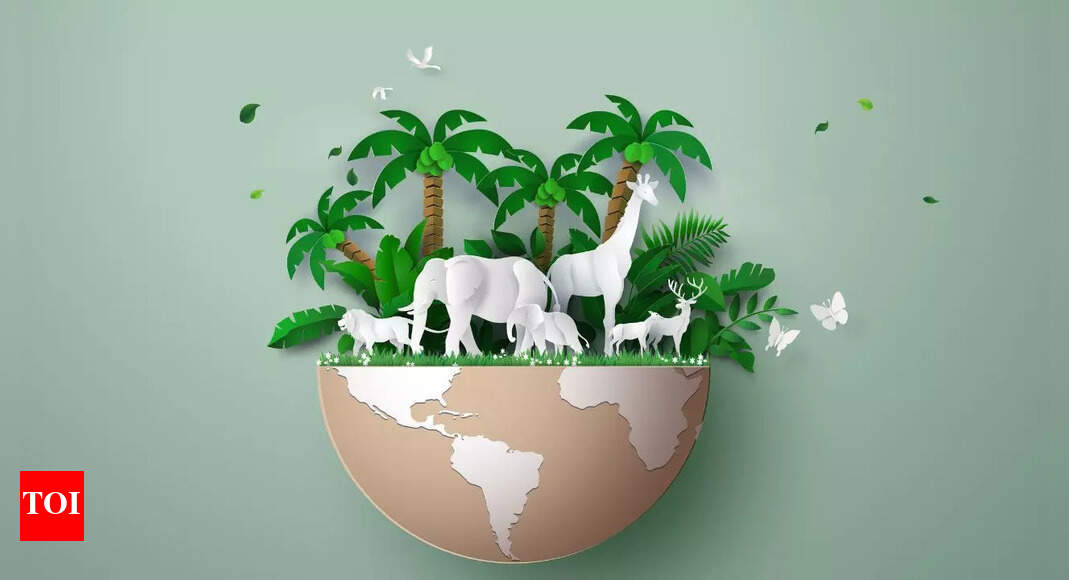 8 creatures that quietly heal the Earth every day