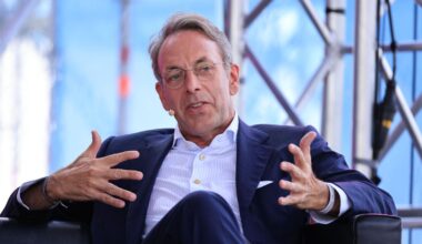 Europe Venture Fund Lakestar Calls Halt On New Startup Bets