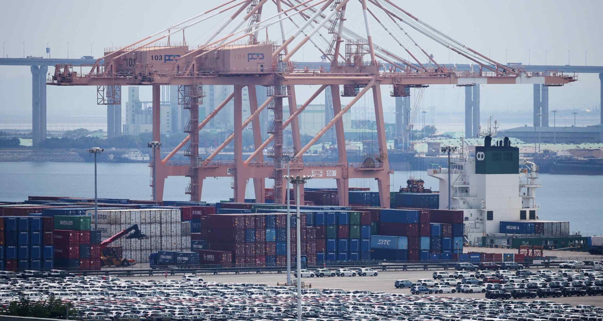 South Korea Q3 GDP grows 1.2% as consumption climbs