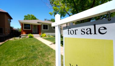 When will mortgage rates go down? Rates decreased this week — but just barely.