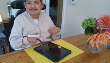 Sheila Carr raises money for Age UK Wyvern with her book