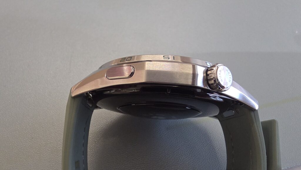 Huawei Watch GT 6 Review (46mm) - Gorgeous, Green Fitness Tracker Supreme 3 Huawei Watch GT 6 Review (46mm) side