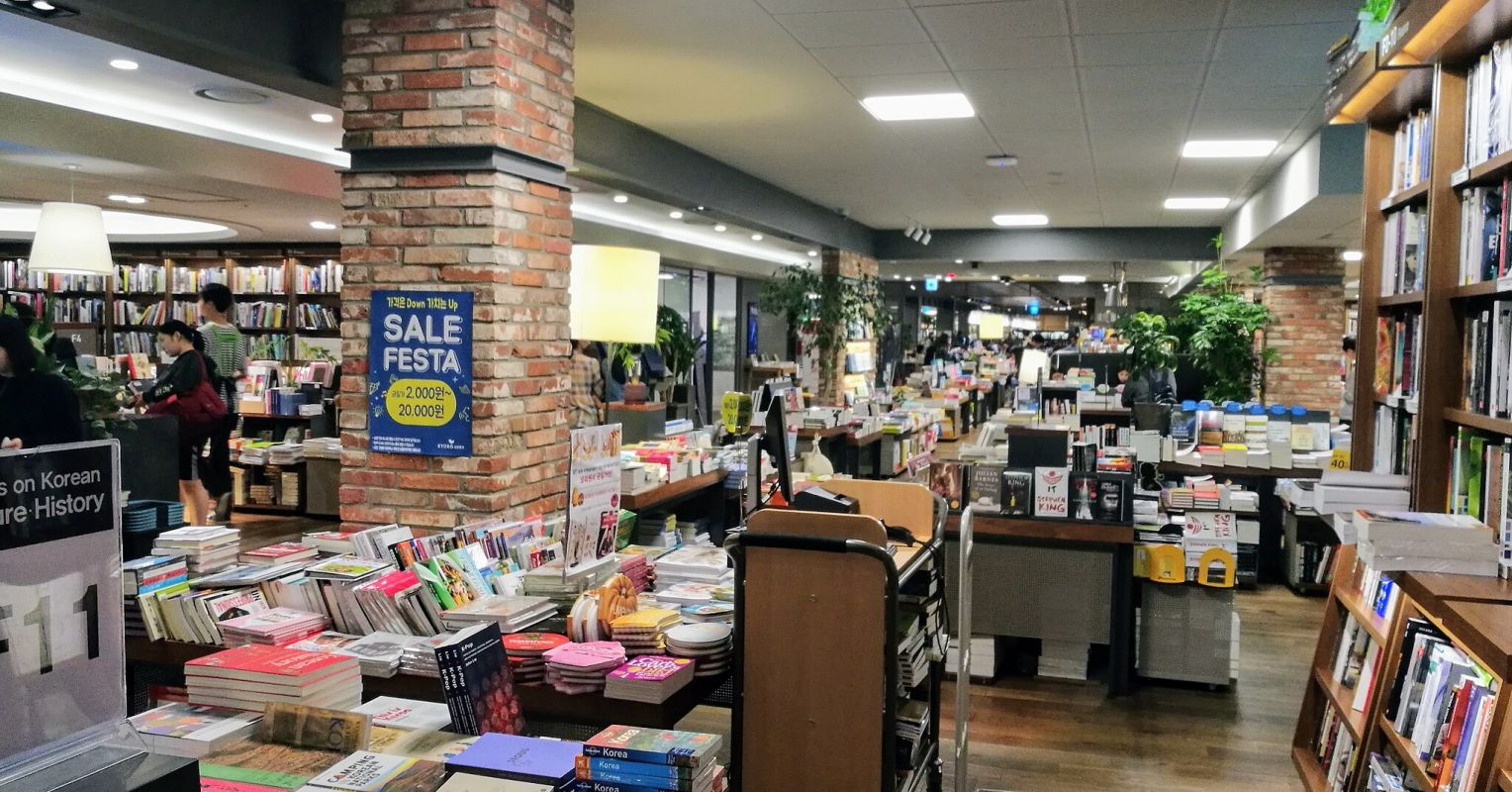 Finding Happiness in "Welcome to the Hyunam-dong Bookshop"