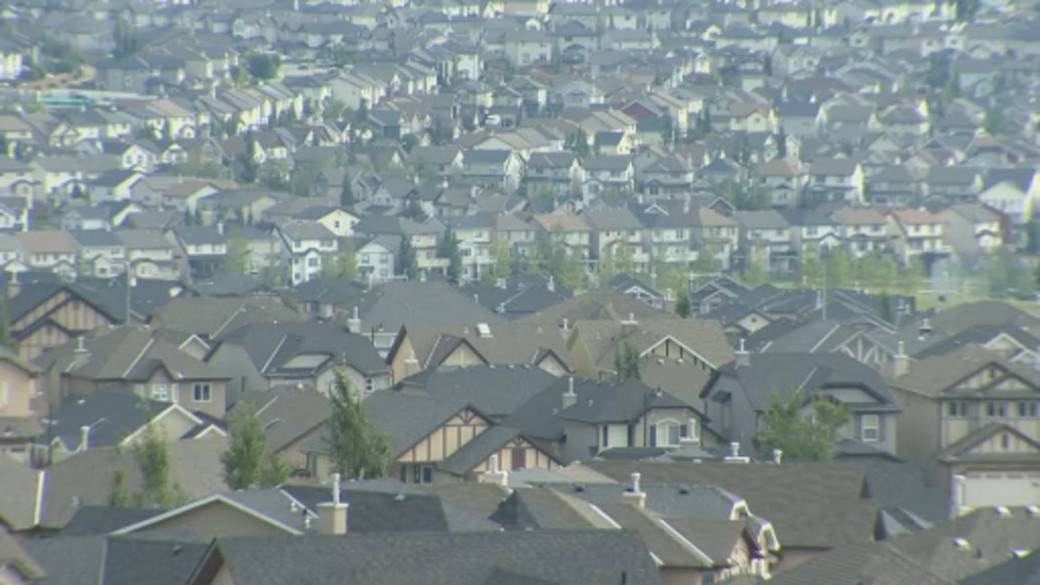 Click to play video: 'Some Canadians still struggling to break into housing market'