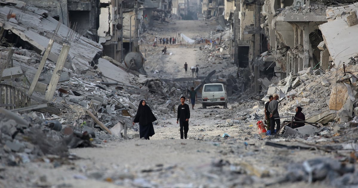 Ceasefire holds in Gaza in advance of hostage release and Donald Trump’s visit to Israel – The Irish Times