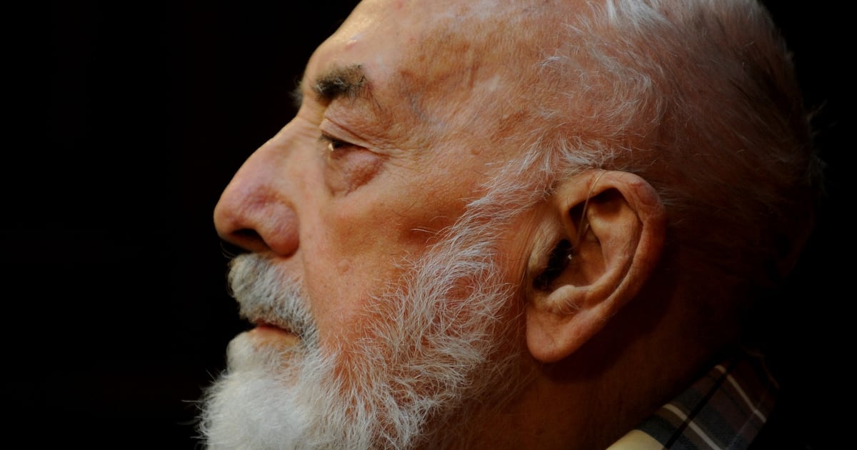 Essays on Thomas Kinsella – A powerful set of essays – The Irish Times