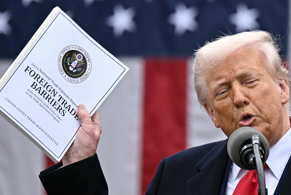 Trump delivers remarks on reciprocal tariffs during an event in the Rose Garden. / BRENDAN SMIALOWSKI / AFP via Getty Images