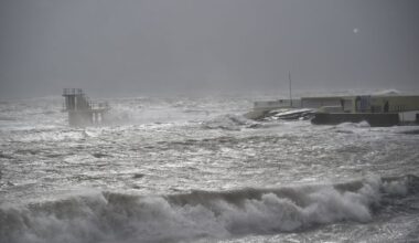 Storm Amy: Man (40s) dies in storm-related incident in Donegal as 184,000 homes and businesses without power
