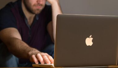 Nearly a fifth of employees admit to ‘polygamous working’ – poll