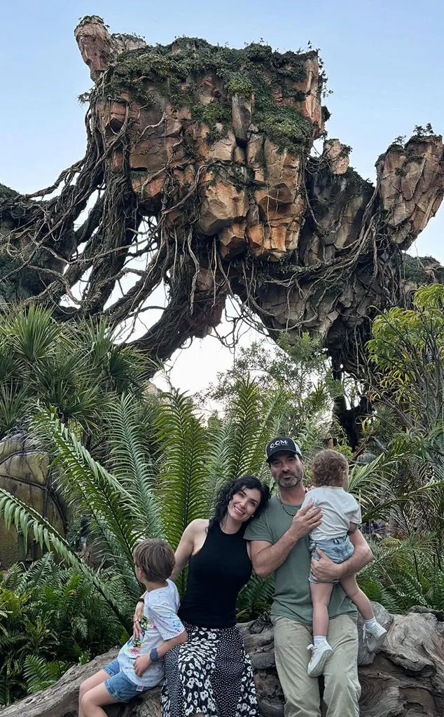 Johnny Galecki, Morgan Galecki, son Avery, daughter Oona at Disney World 
