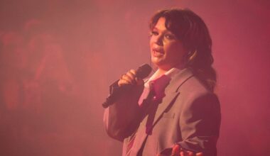Lola Young cancels gigs to take break after collapsing on stage – The Irish Times
