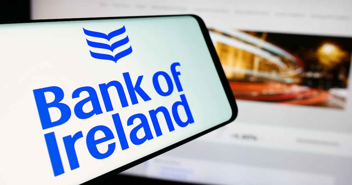 You can ‘bank’ on hybrid working continuing to be contentious – The Irish Times