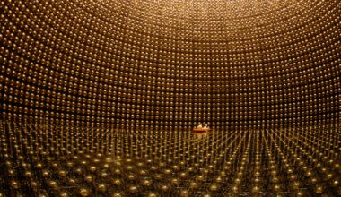 Researchers in US and Japan offer insight into ghostly neutrinos